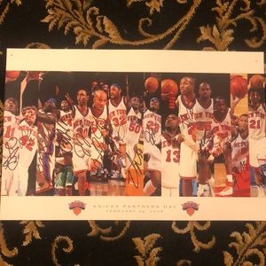 NY Knicks team signed poster